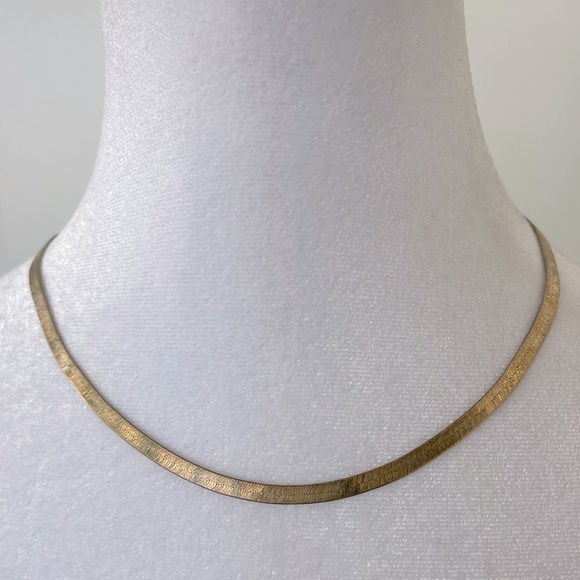 925 Gold Plated Lightweight Necklace - Picture 2 of 7